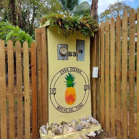 Casa Oceana Bed & Breakfast โบกัสทาวน์ ภายนอก รูปภาพ