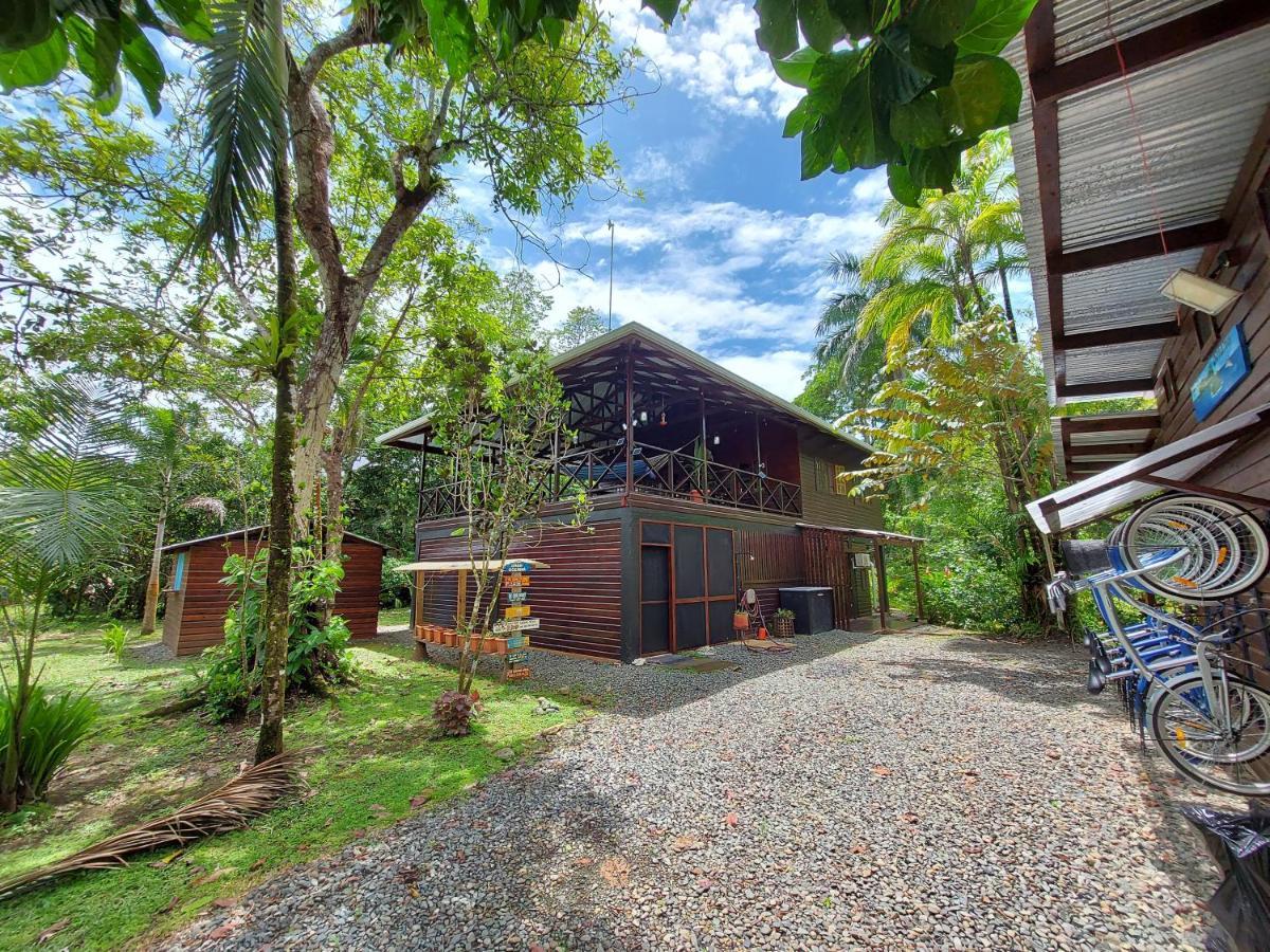Casa Oceana Bed & Breakfast โบกัสทาวน์ ภายนอก รูปภาพ