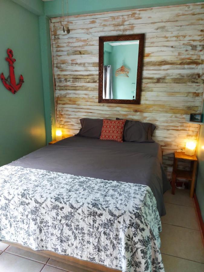 Casa Oceana Bed & Breakfast โบกัสทาวน์ ภายนอก รูปภาพ