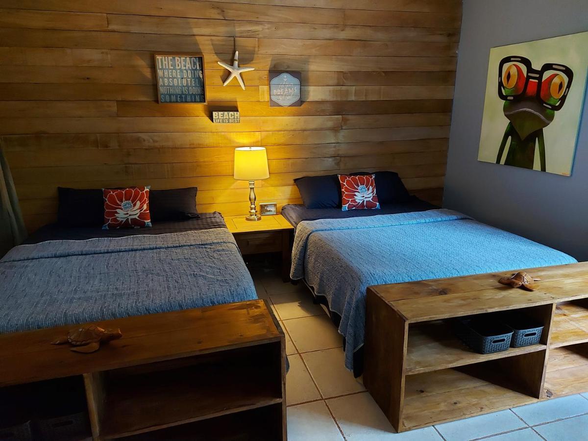 Casa Oceana Bed & Breakfast โบกัสทาวน์ ภายนอก รูปภาพ